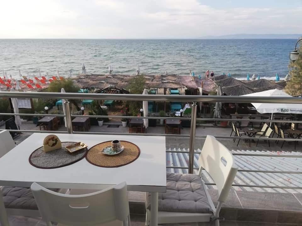 Aktis Sea View Studios Peraía Exterior foto